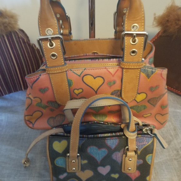 Dooney n Bourke - Picture 7 of 7